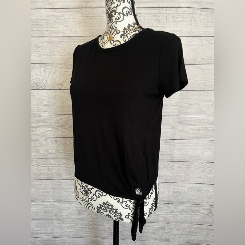Olivia Rae | Women’s Black Short Sleeve Blouse - Picture 2 of 8